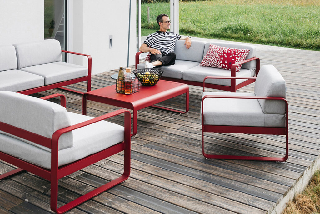 Terasse mit Sitzgruppe von fermob
