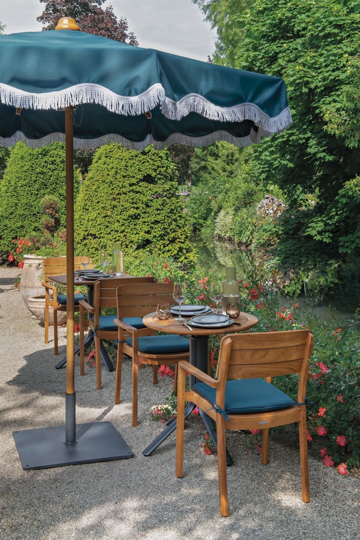 Sonnenschirme 3 Sonnenschirm mit Volant im Garten
